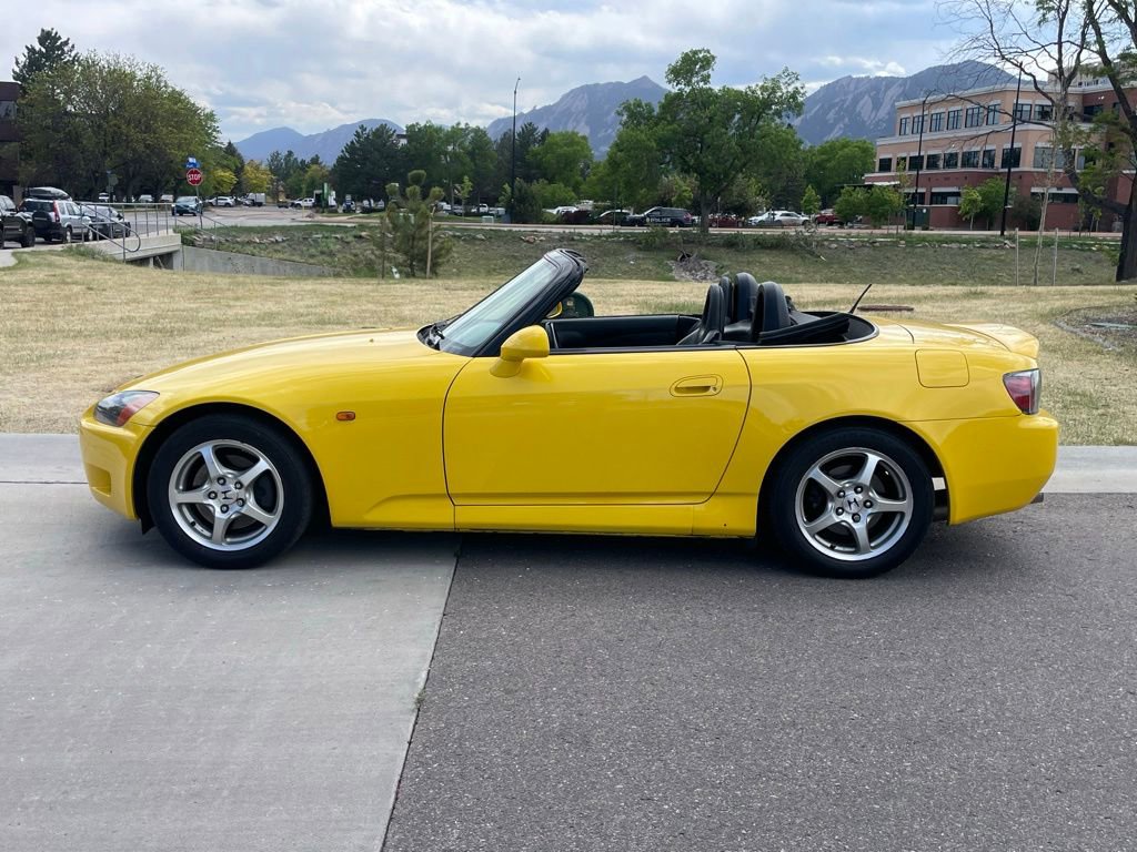 Used 2001 Honda S2000 image 3