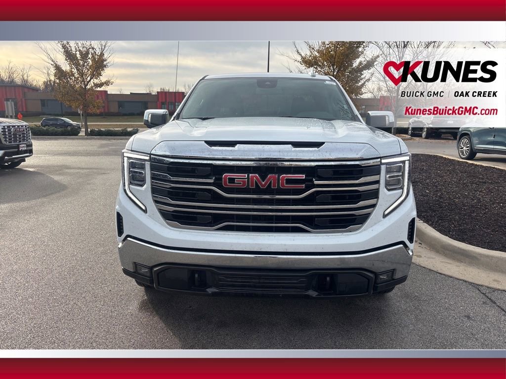 Used 2025 GMC Sierra 1500 SLT image 3