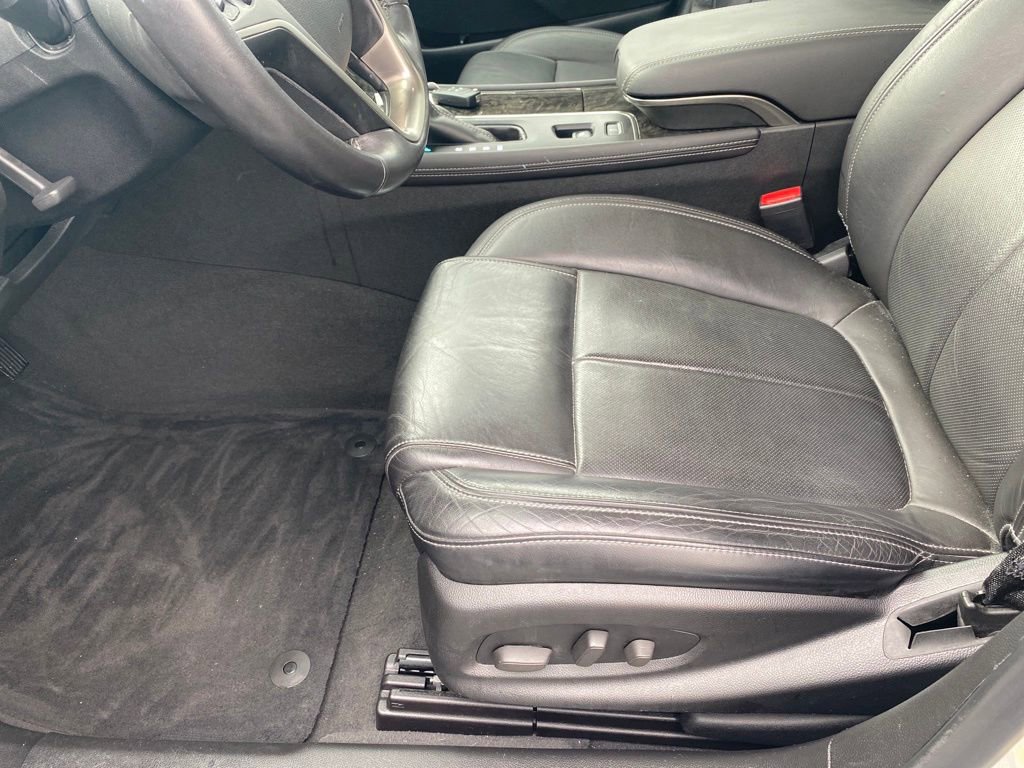 Used 2014 Buick LaCrosse Premium w/ Driver Confidence Package image 18