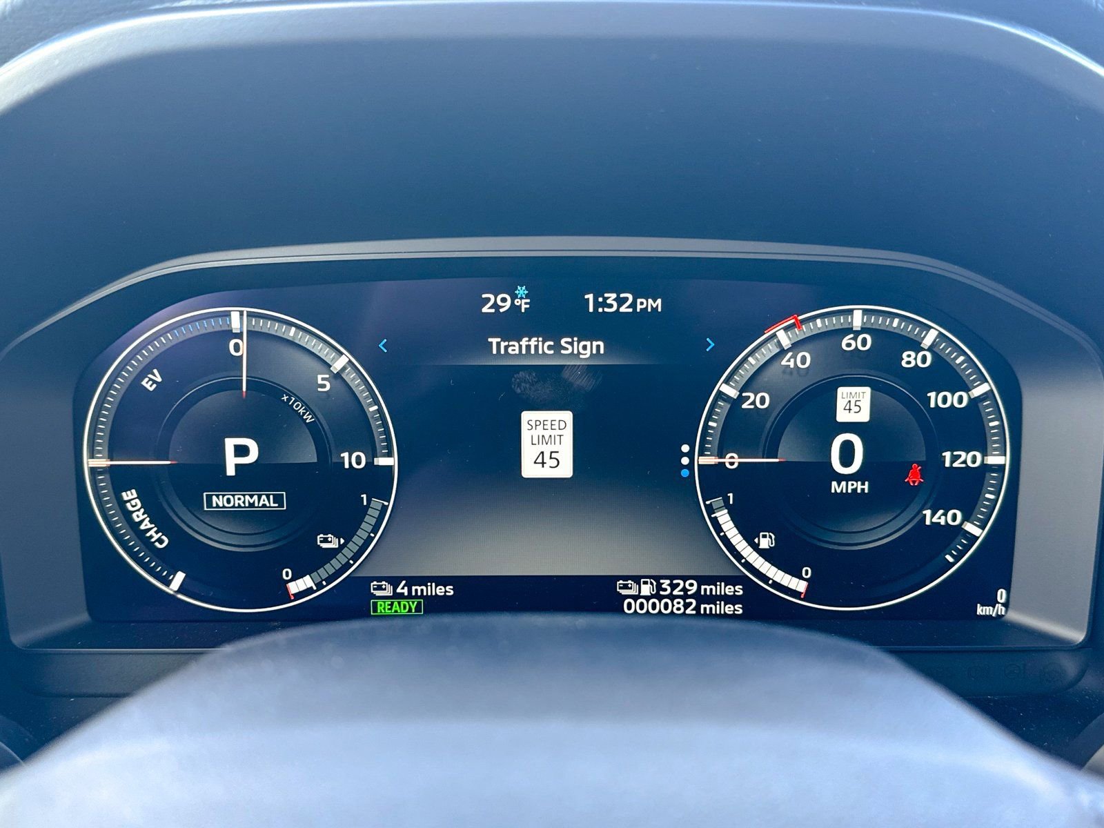 New 2025 Mitsubishi Outlander SEL image 49