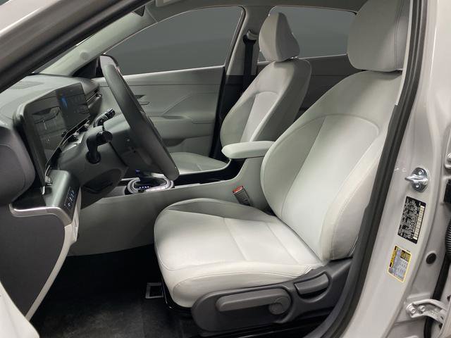 New 2026 Hyundai Kona SE image 4