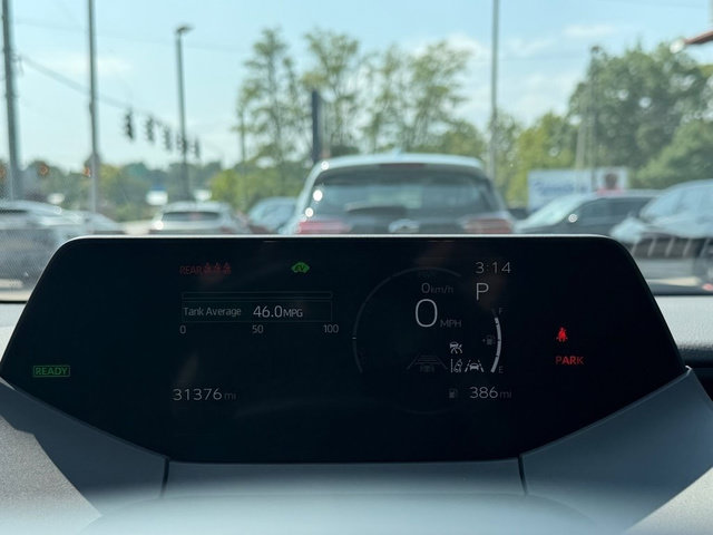 Used 2025 Toyota Prius LE FWD image 18