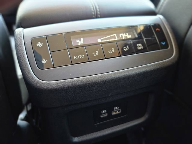 Certified 2025 Nissan Pathfinder SL image 29