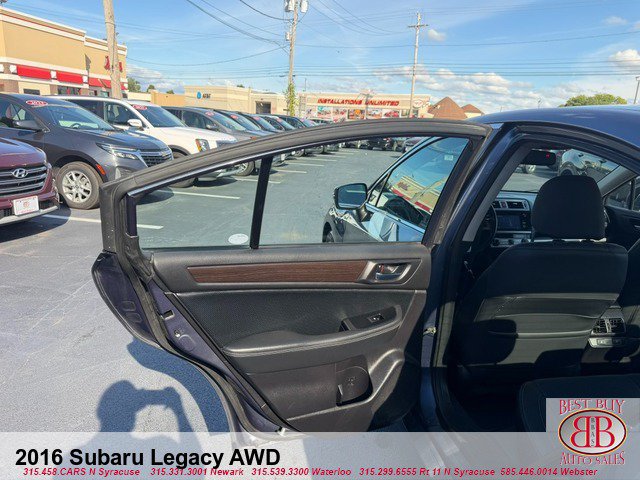 Used 2016 Subaru Legacy 2.5i Limited AWD/4WD image 11