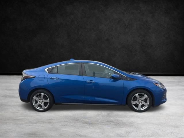 Used 2017 Chevrolet Volt LT w/ Comfort Package FWD image 4