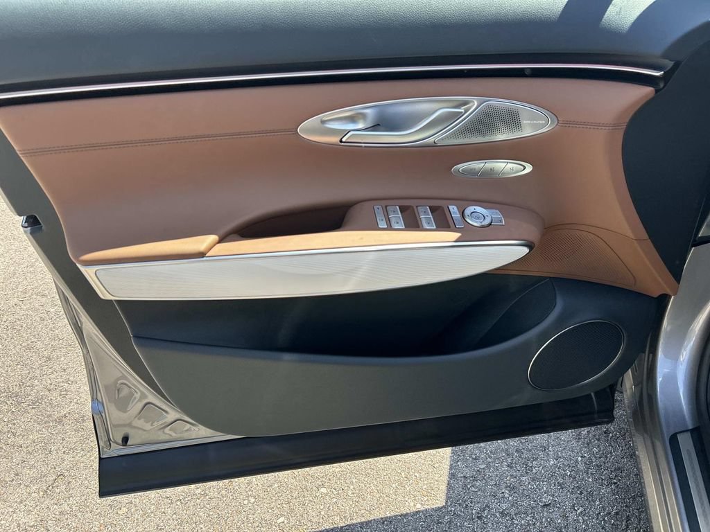 New 2026 Genesis GV70 2.5T Advanced AWD/4WD image 18