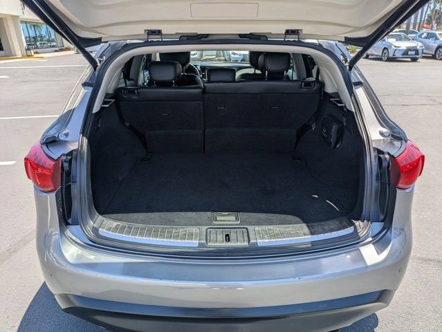 Used 2011 INFINITI FX50 AWD w/ Deluxe Touring Pkg image 32