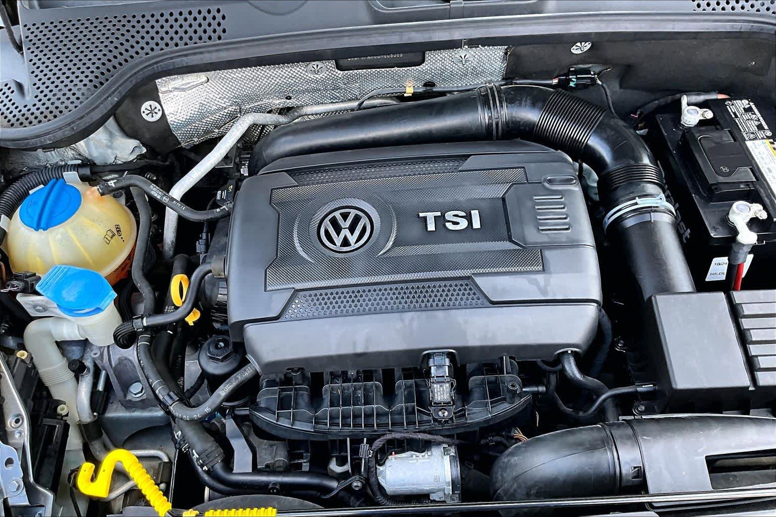 Used 2016 Volkswagen Beetle 1.8T FWD image 33