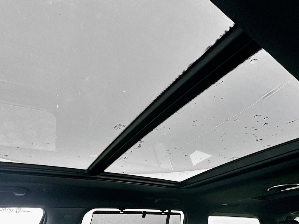 New 2026 Jeep Grand Wagoneer Summit w/ Rear Seat Video Group I image 14