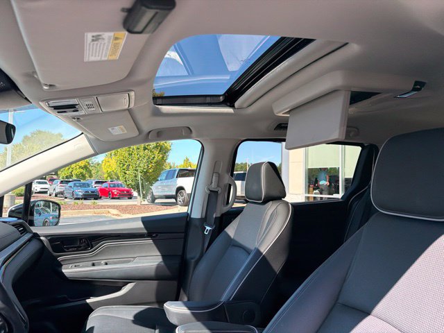 Certified 2025 Honda Odyssey Elite image 14
