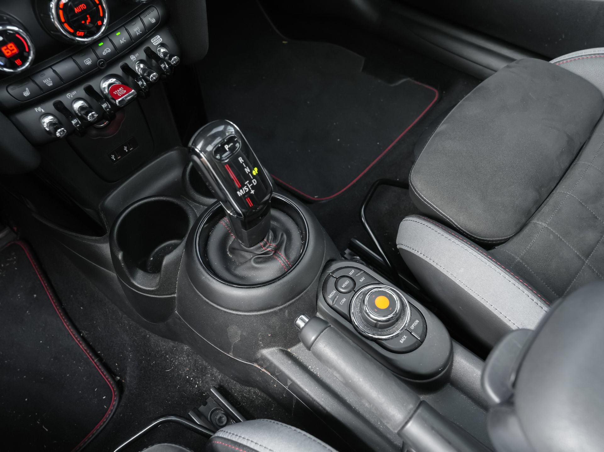 Used 2020 MINI Cooper John Cooper Works w/ Driver Assistance Package FWD image 22