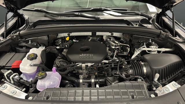 New 2026 Jeep Grand Cherokee Altitude AWD/4WD image 28