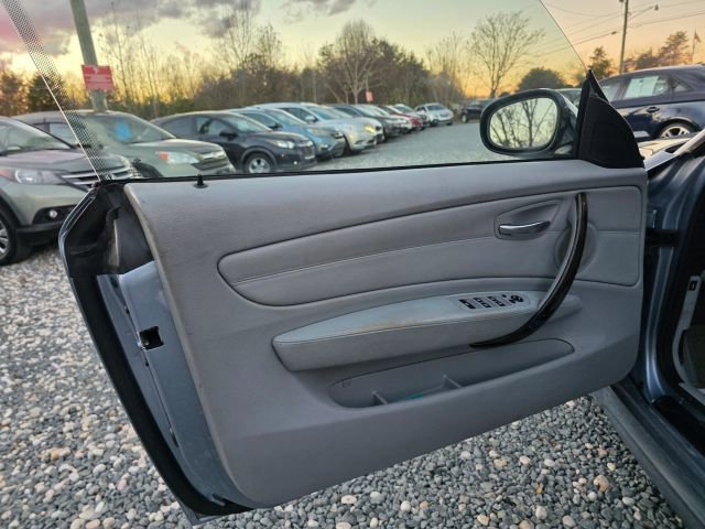 Used 2010 BMW 135i Convertible w/ Premium Pkg RWD image 11