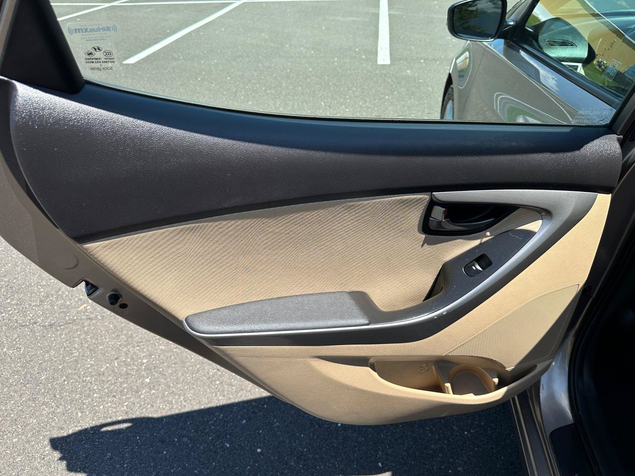 Used 2013 Hyundai Elantra GLS w/ Preferred Pkg FWD image 12