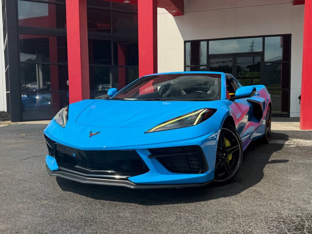 Used 2022 Chevrolet Corvette Stingray Coupe w/ Z51 Performance Package RWD image 2