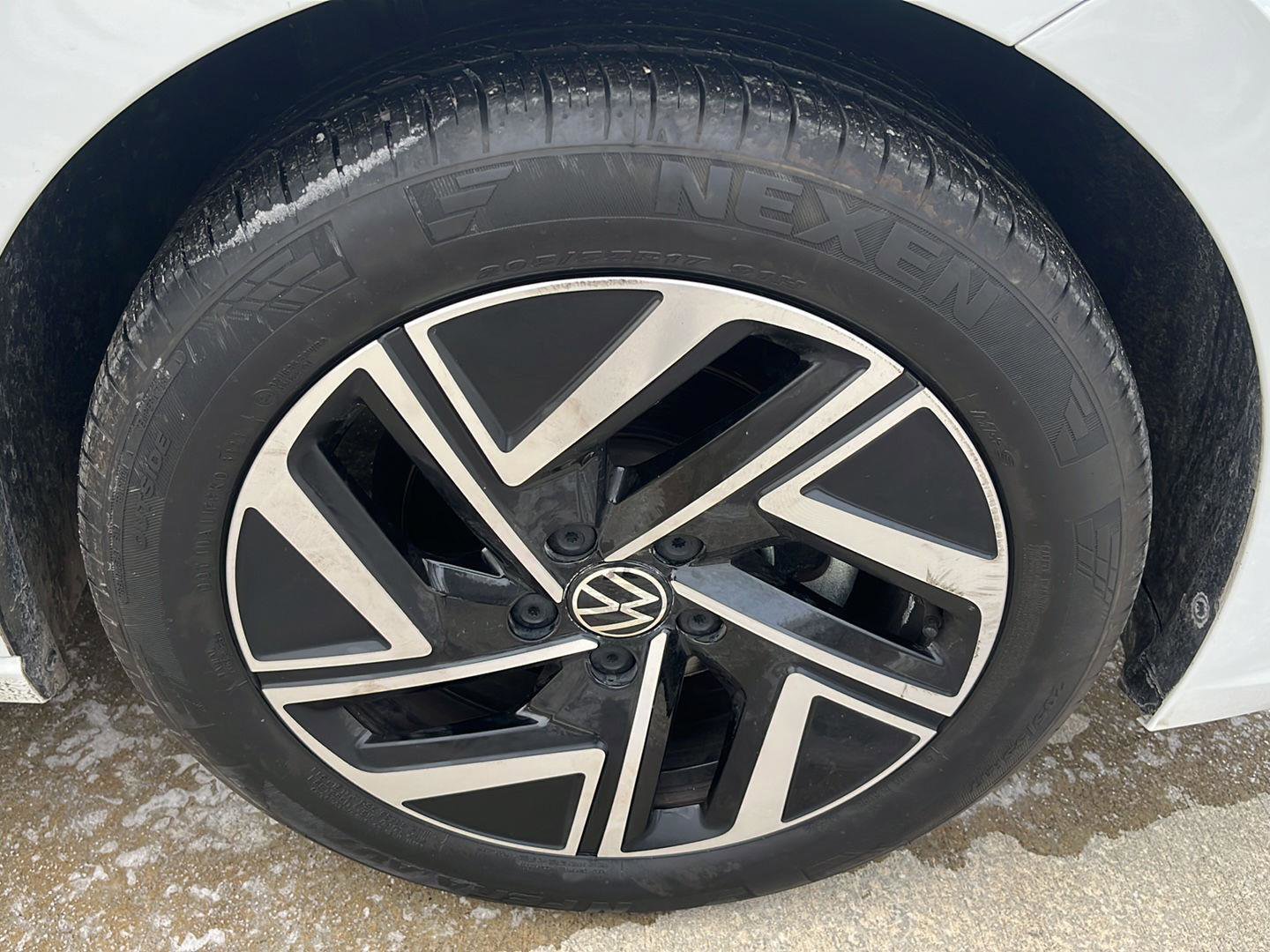 Used 2024 Volkswagen Jetta SEL image 22