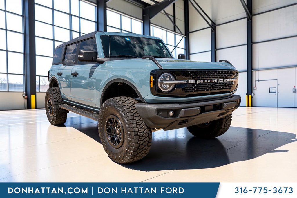 Used 2022 Ford Bronco Wildtrak AWD/4WD image 35