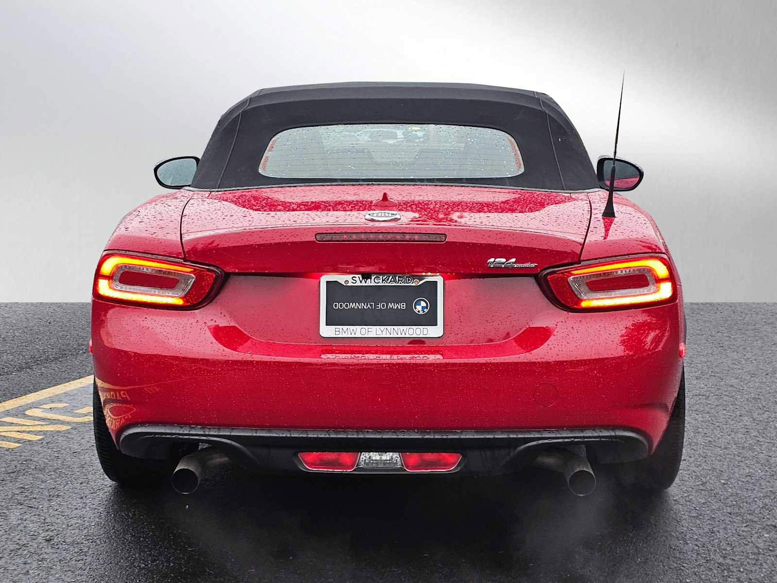 Used 2020 FIAT 124 Spider Classica w/ Technology Group image 4