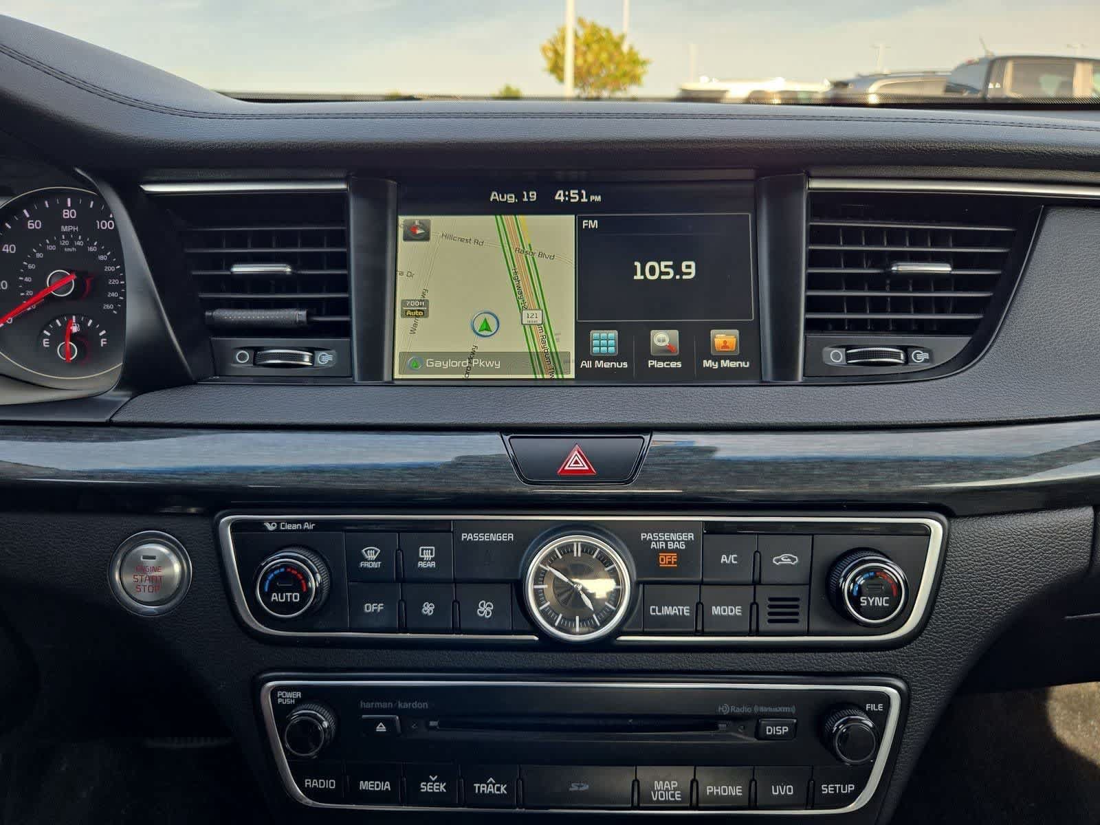 Used 2018 Kia Cadenza Limited FWD image 28