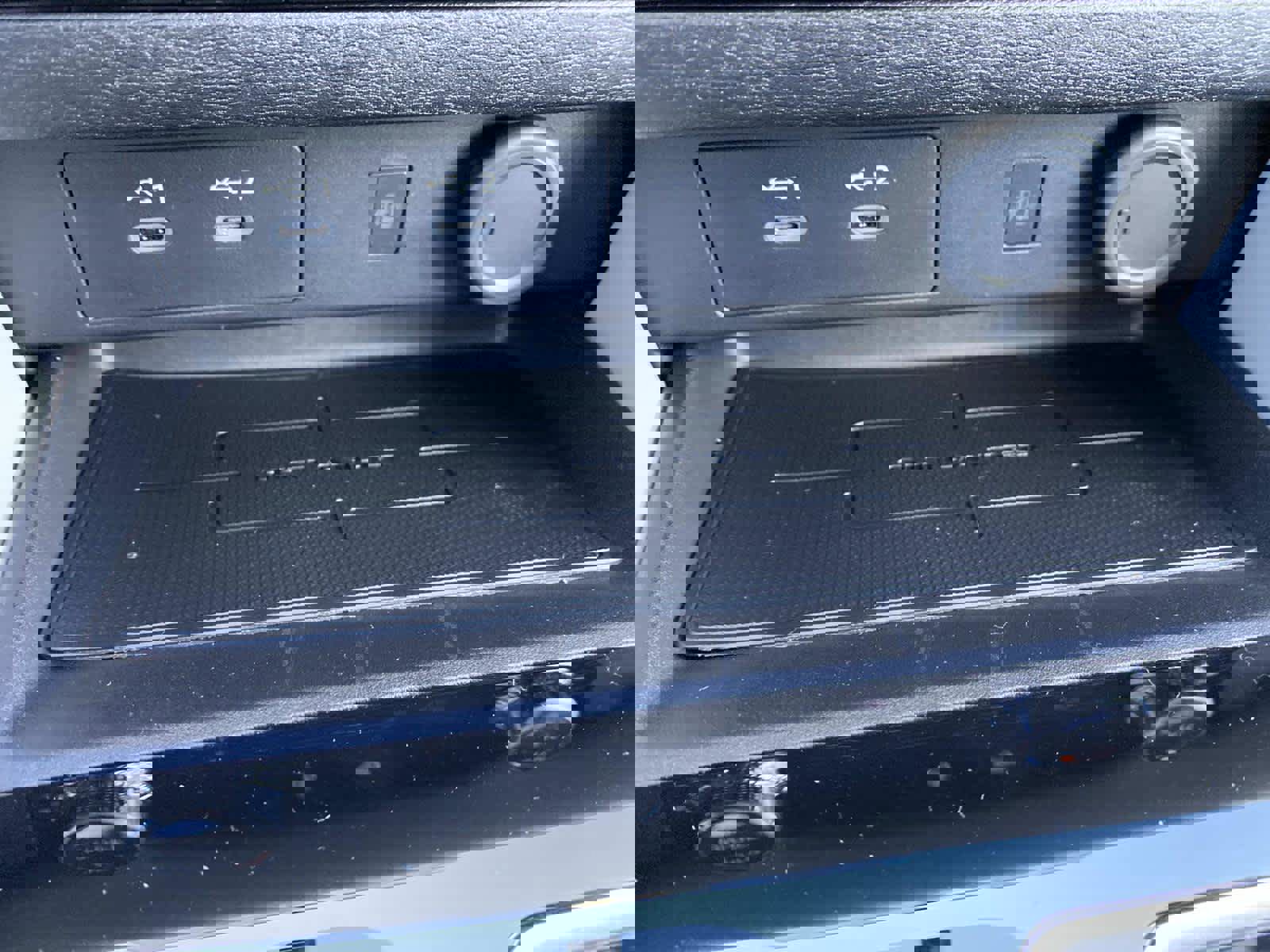 New 2026 Mitsubishi Outlander SE image 13