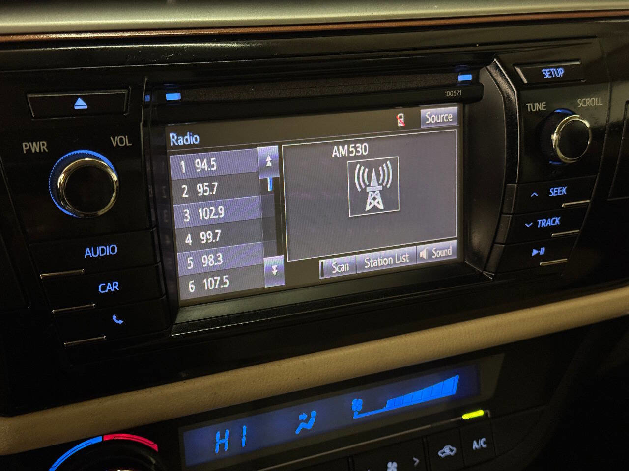 Used 2016 Toyota Corolla LE image 44