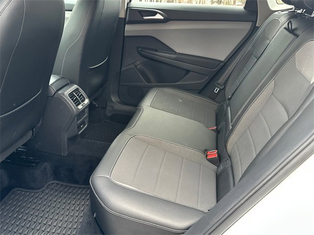 Used 2022 Volkswagen Taos SE image 11