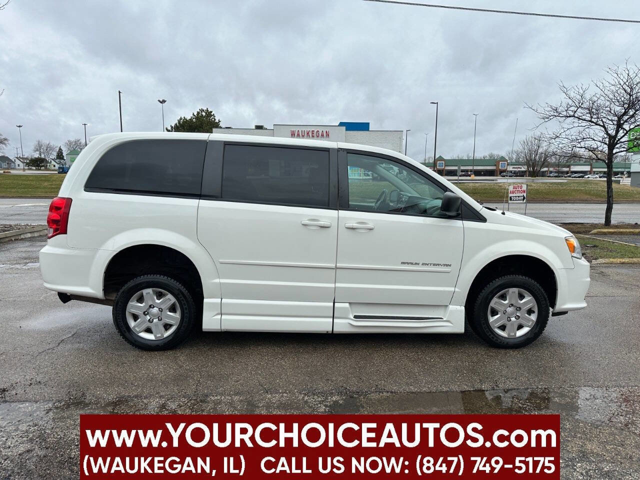 Used 2012 Dodge Grand Caravan SE image 7