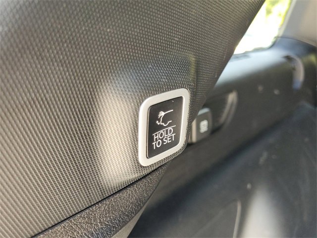 Used 2024 Jeep Grand Cherokee Limited 4xe image 9