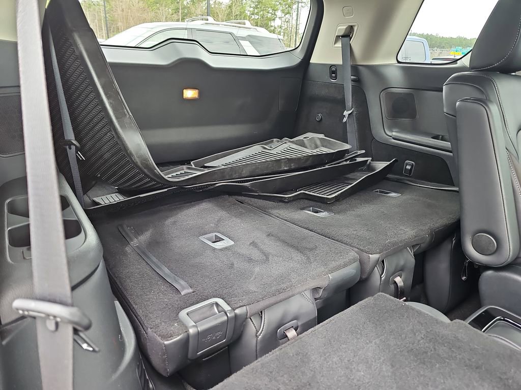 Used 2023 Nissan Pathfinder SL w/ SL Premium Package image 15