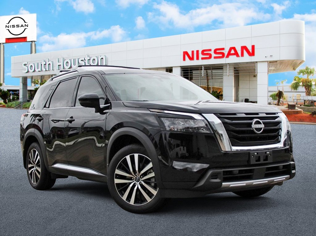 New 2025 Nissan Pathfinder Platinum w/ Cargo Package