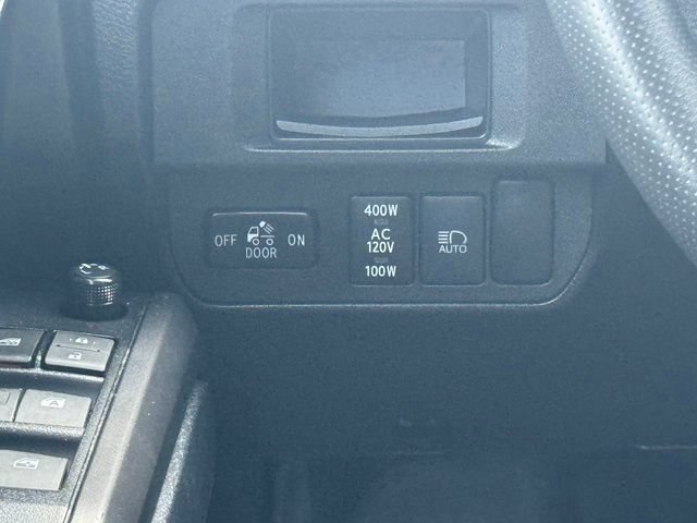 Used 2019 Toyota Tacoma TRD Sport AWD/4WD image 15
