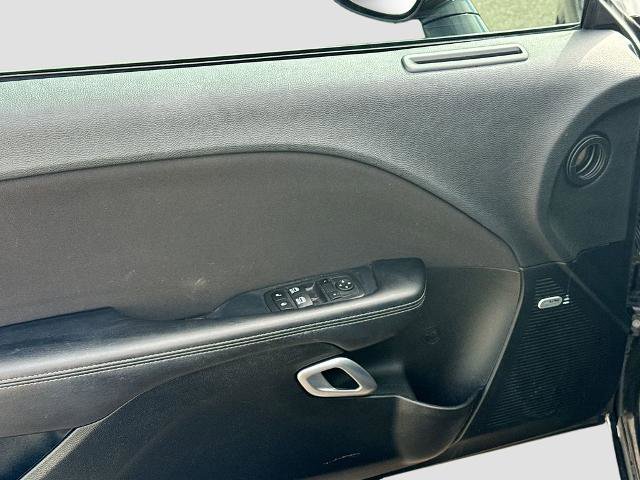 Used 2022 Dodge Challenger SXT w/ Driver Convenience Group image 16