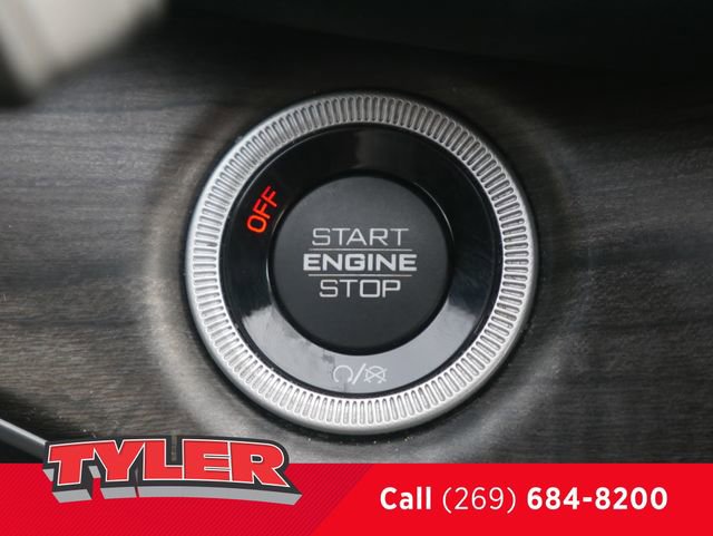 Certified 2023 Jeep Grand Cherokee Limited w/ Trailer Tow Prep Group (B) AWD/4WD image 30