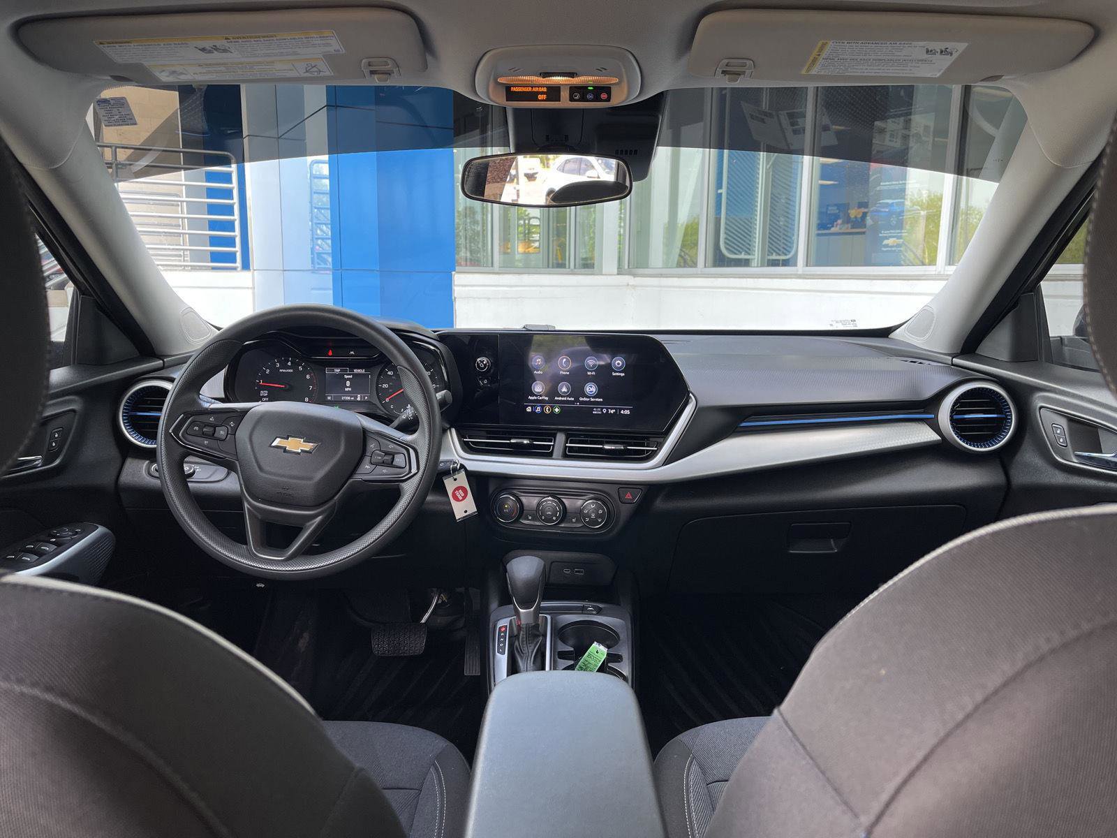 Used 2024 Chevrolet Trax LS w/ LS Convenience Package FWD image 19