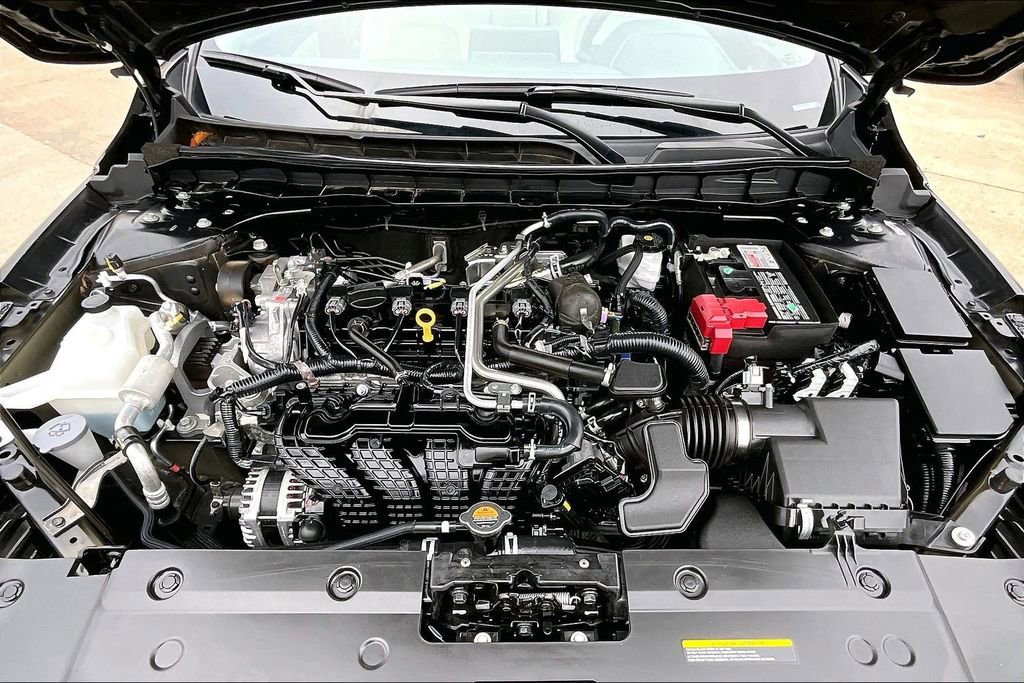 Used 2025 Nissan Altima 2.5 SV image 10