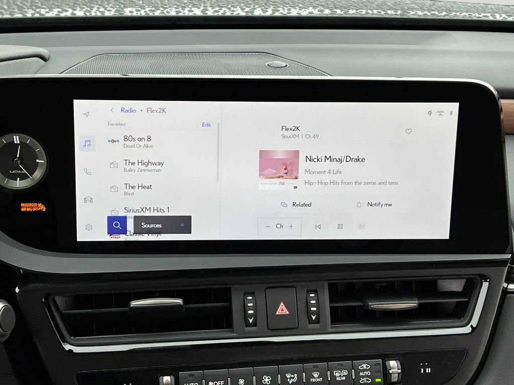 New 2025 Lexus ES 350 w/ Premium Package image 17