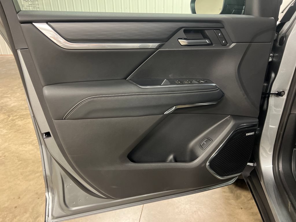 New 2026 GMC Acadia Elevation w/ Black Edition AWD/4WD image 15