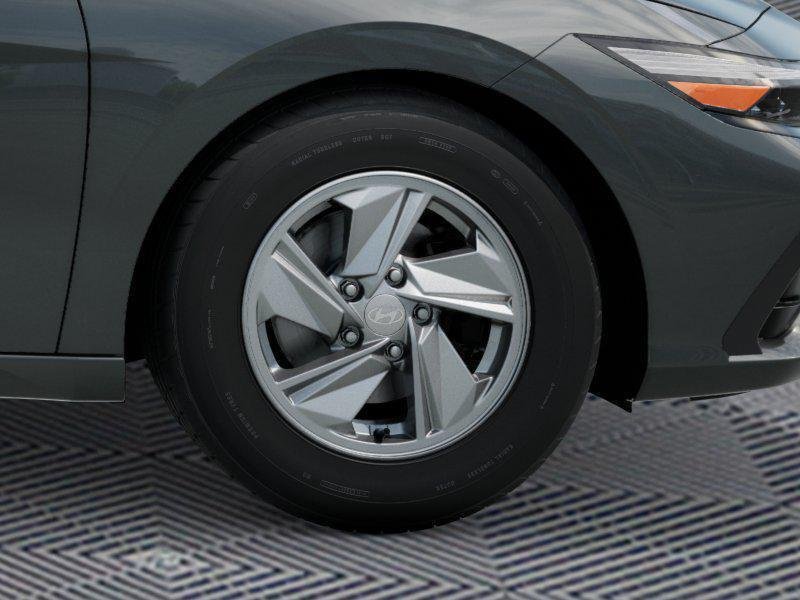 New 2026 Hyundai Elantra SE FWD image 14