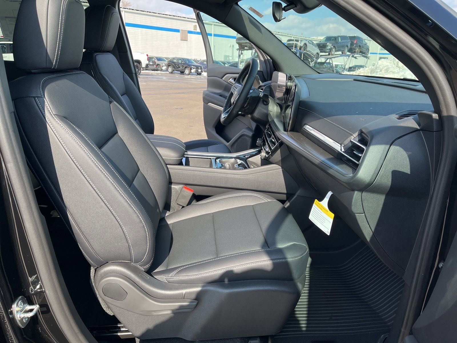 New 2026 Chevrolet Traverse LT w/ Sun and Wheel Package image 16