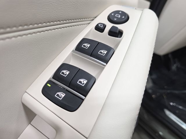 Certified 2024 BMW X5 M60i AWD/4WD image 24