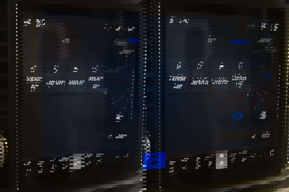 Used 2024 Ford F350 Platinum image 39