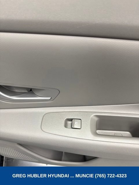 Used 2023 Hyundai Elantra SEL FWD image 54