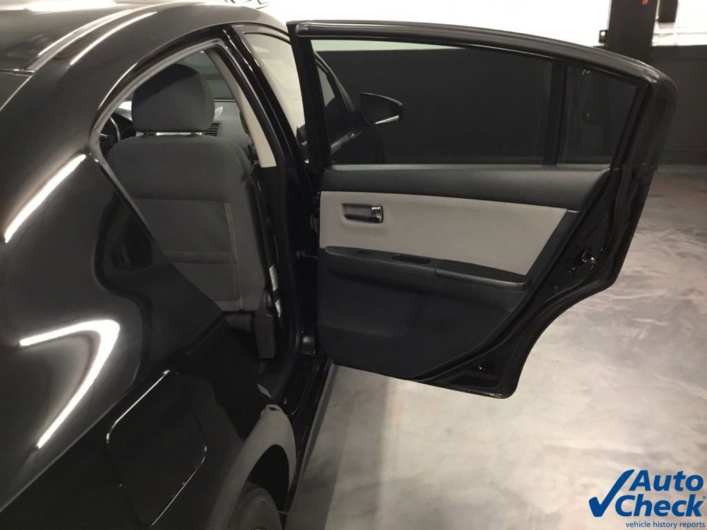 Used 2012 Nissan Sentra 2.0 SR w/ Special Edition Pkg FWD image 33