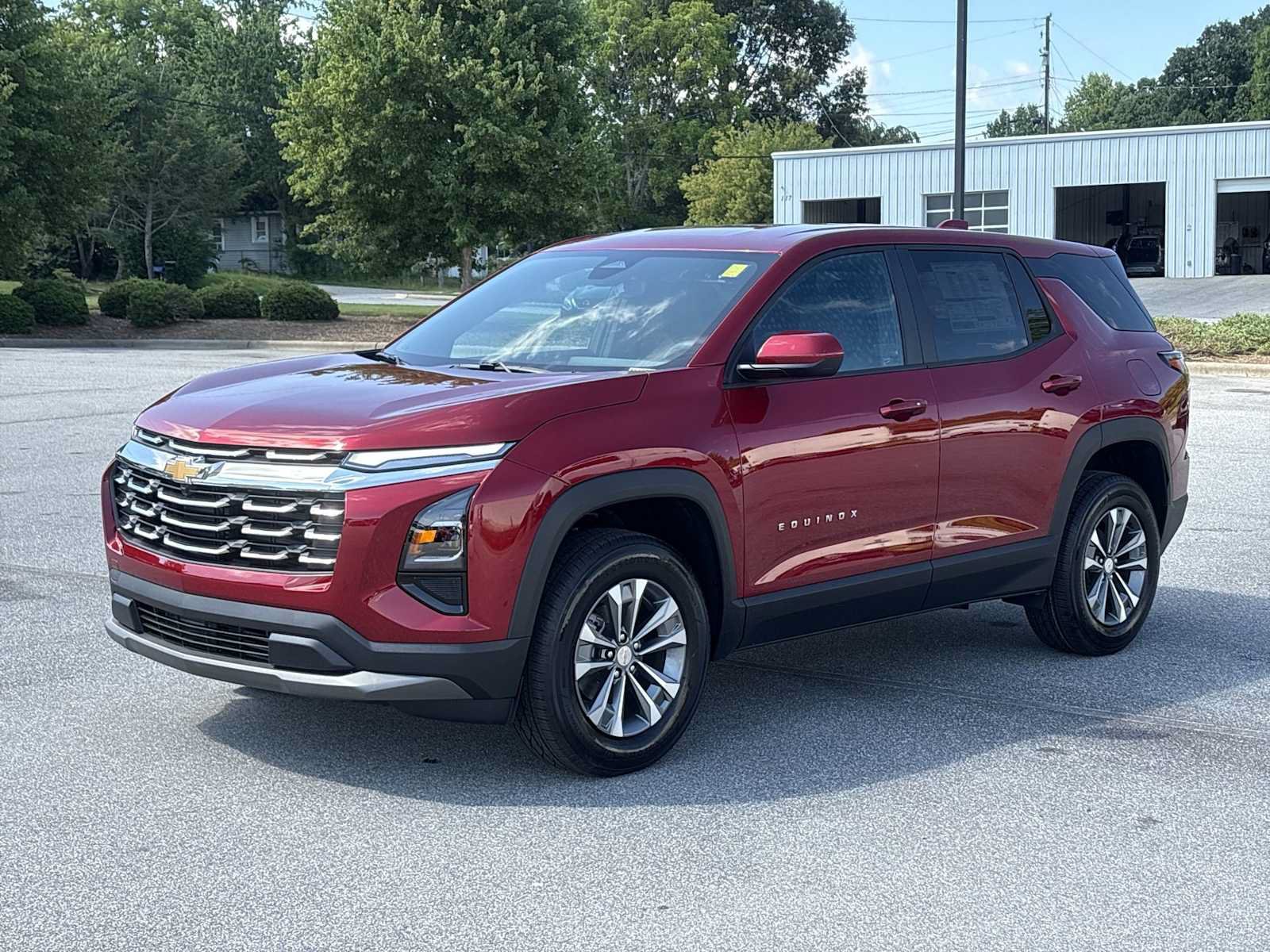 New 2026 Chevrolet Equinox LT FWD image 2