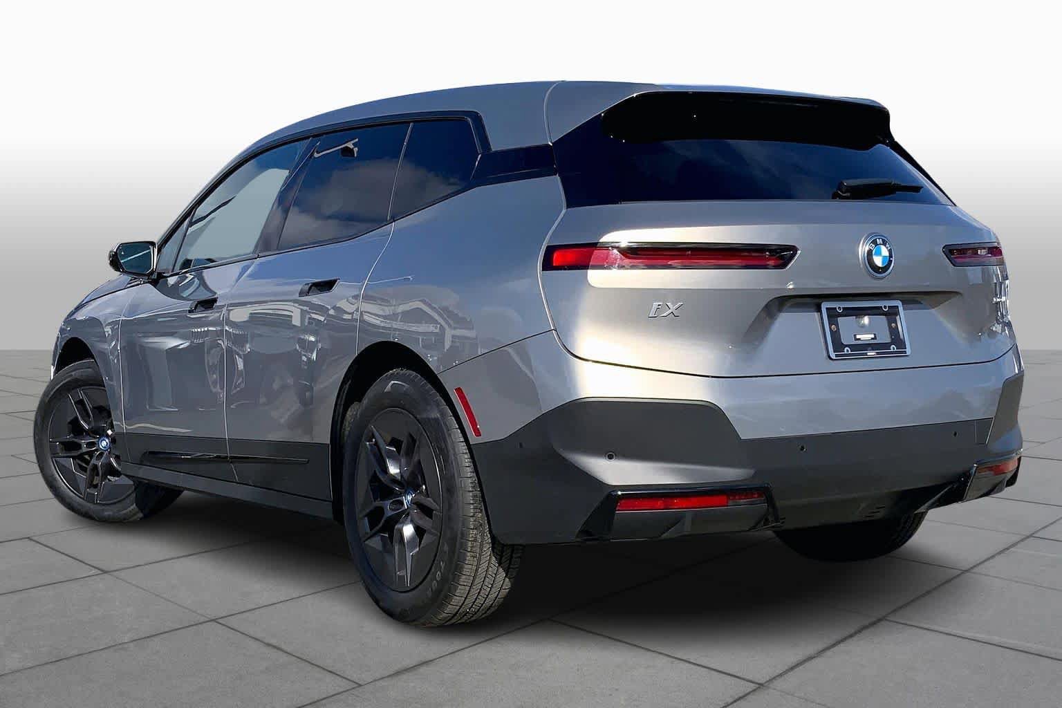 Certified 2023 BMW iX xDrive50 w/ Convenience Package AWD/4WD image 11