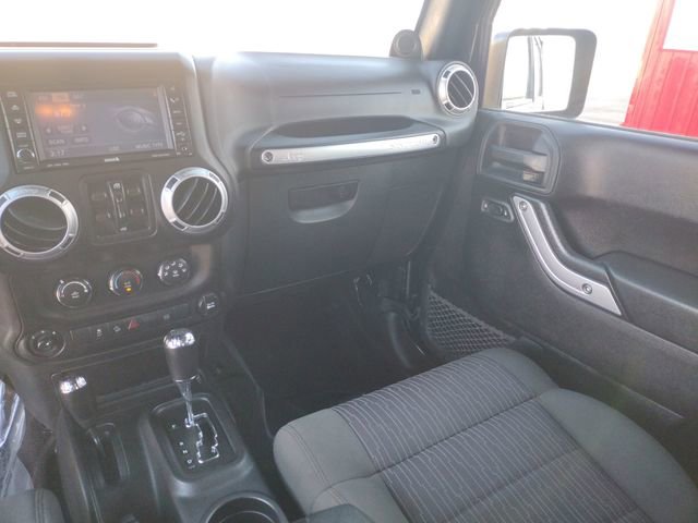 Used 2012 Jeep Wrangler Unlimited Sahara w/ Dual Top Group image 30