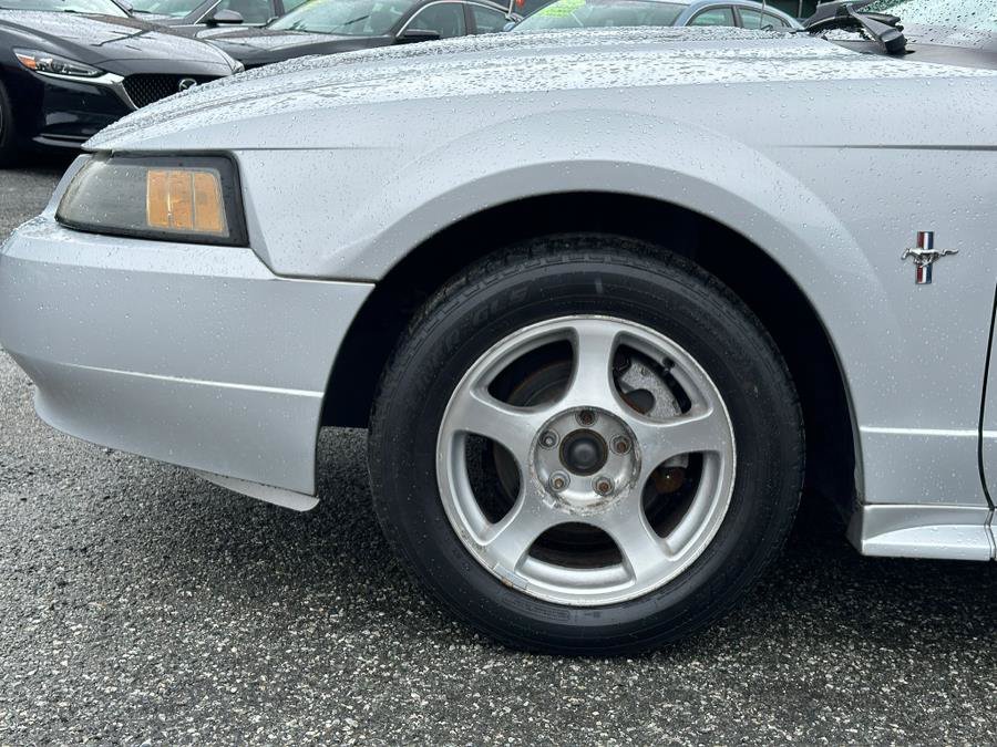 Used 2003 Ford Mustang Premium RWD image 28