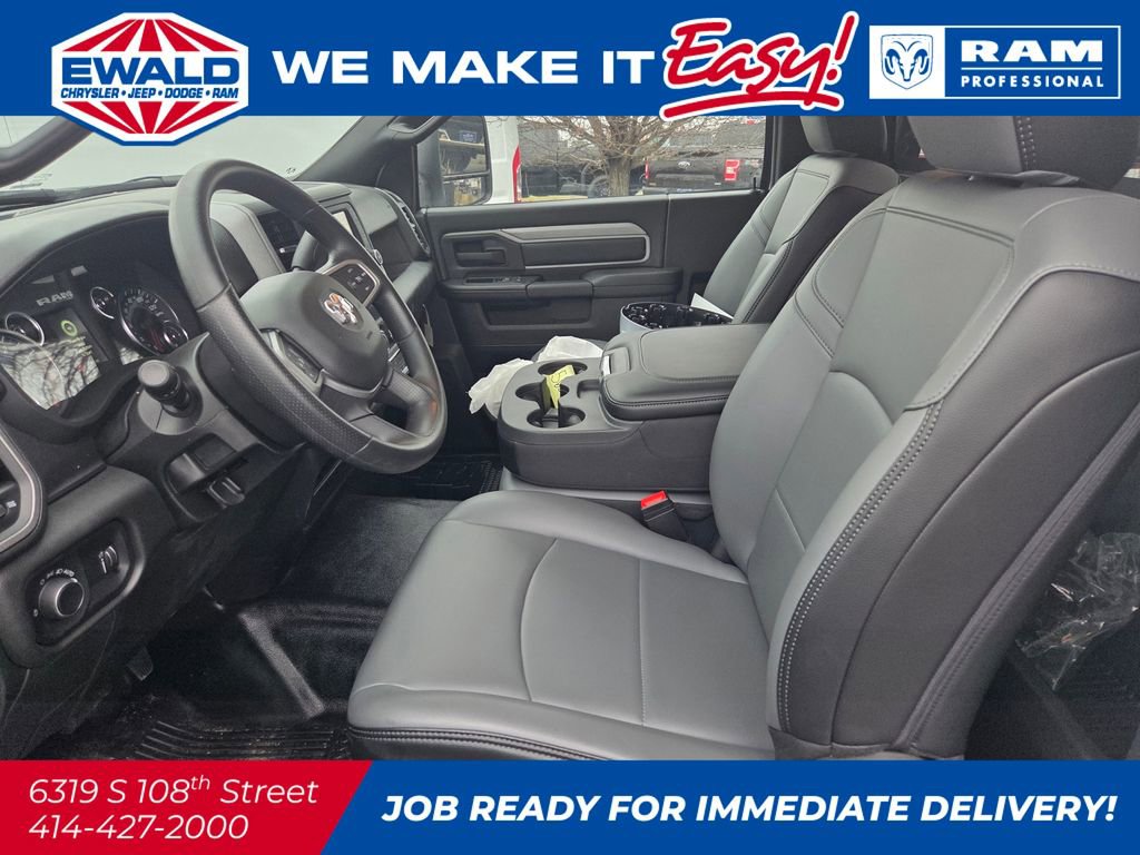New 2024 RAM 5500 Tradesman AWD/4WD image 7