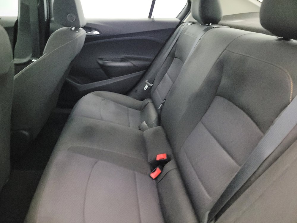 Used 2018 Chevrolet Cruze LS FWD image 18