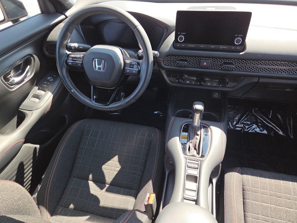 Used 2025 Honda HR-V Sport image 27